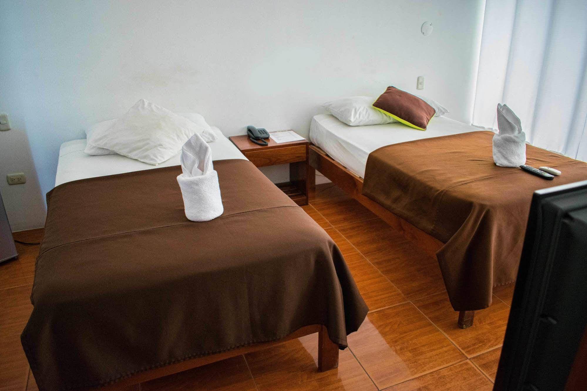 איקיטוס Amazon Hotel מראה חיצוני תמונה